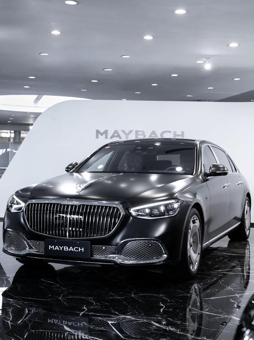 成都55岚图汽车的售后服务让用户无忧出行，迈巴赫未来的豪华车趋势